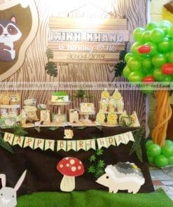 Trang trí bàn sinh nhật theo chủ đề cây xanh XV020
