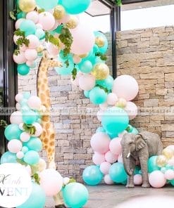 cổng chào cho sự kiện độc đáo kết hợp với mô hình thú XV030