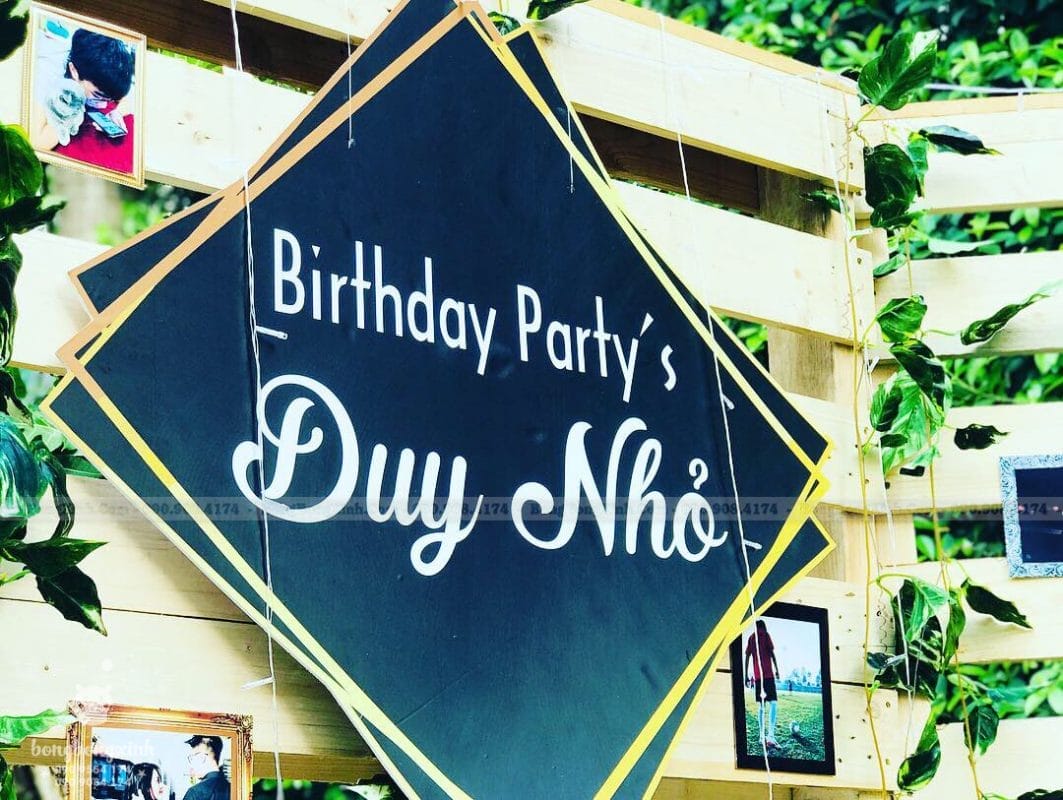 Bảng tên tổ chức sinh nhật trọn gói Rustic