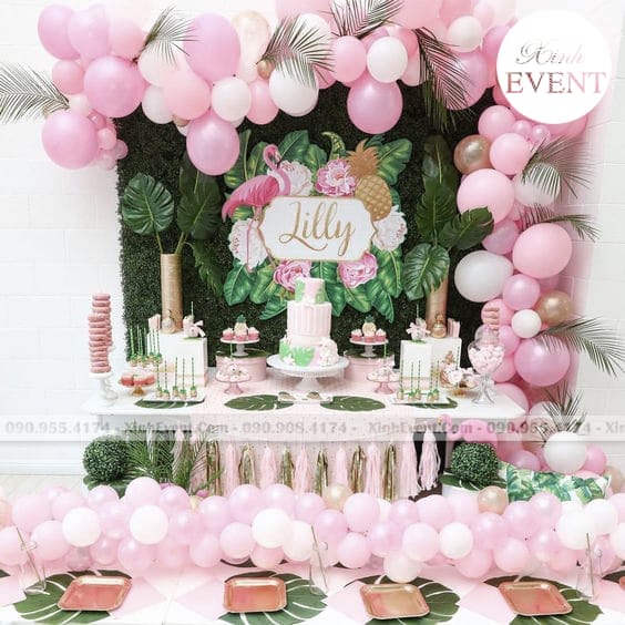 bàn trang trí sinh nhật Love Pink