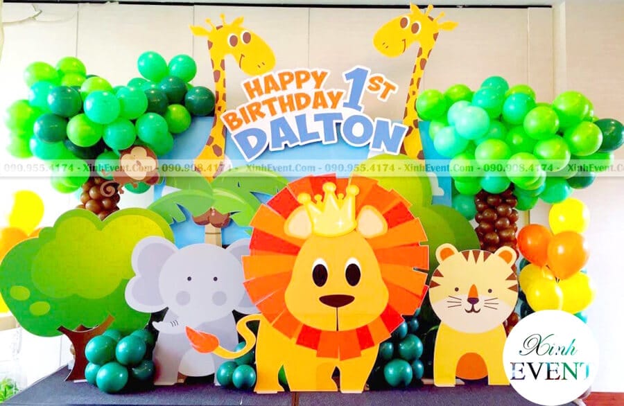 Backdrop 3D chủ đề muôn thú cho sinh nhật 1 tuổi của bé XV166