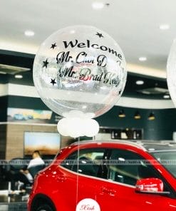 Bóng jumbo trang trí tại cừa hàng xe hơi Mercedes