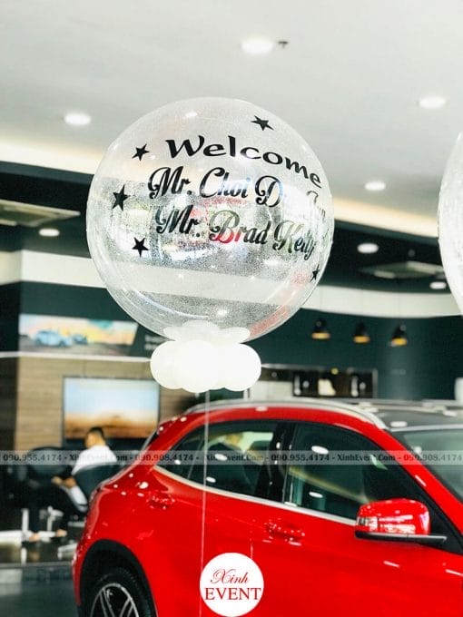 Bóng jumbo trang trí tại cừa hàng xe hơi Mercedes
