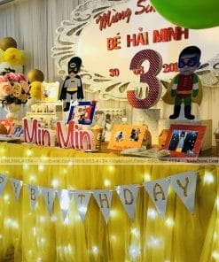 Bàn quà trang trí sinh nhật trọn gói bé Min Min XV254