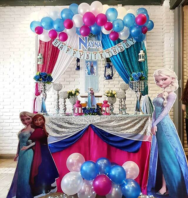 Bàn quà sinh nhật trang trí chủ đề Frozen XV266