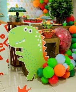 Những tiểu cảnh format trang trí đi kèm bàn quà sinh nhật XV280