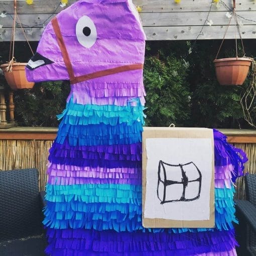 Pinata hình ngựa đầy màu sắc XV273