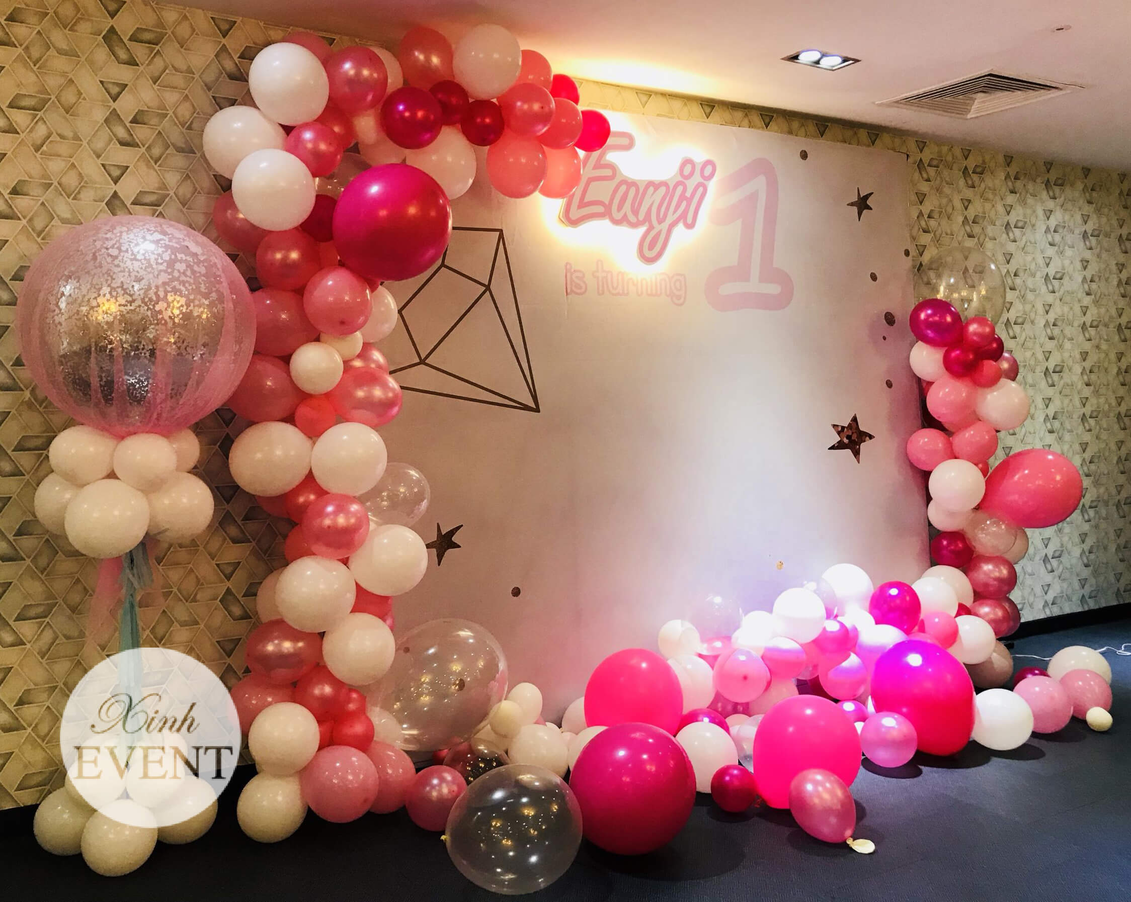 Backdrop thôi nôi màu hồng cho bé gái XV315