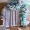 Backdrop sinh nhật đơn giản với vải voan và bong bóng XV461