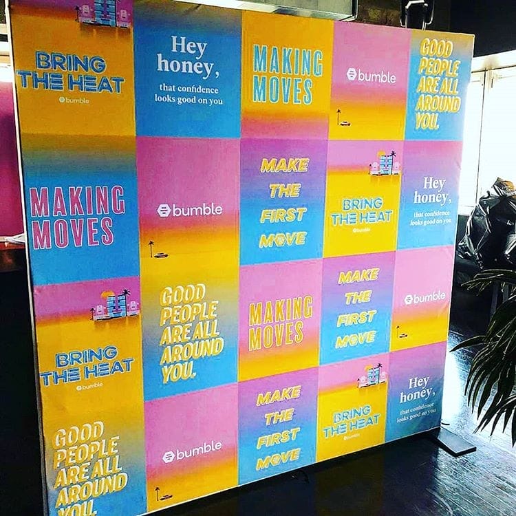 Backdrop khai trương văn phòng độc lạ đầy màu sắc XV457