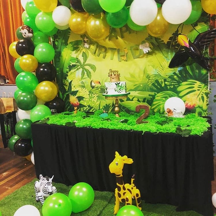 Bàn quà sinh nhật rừng rậm XV463