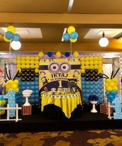 Trang trí bàn quà sinh nhật Minion XV471