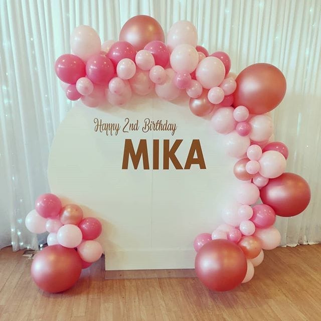 Backdrop sinh nhật trắng và hồng XV516