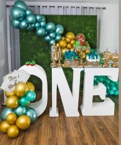 Bàn quà thôi nôi trang trí bong bóng XV661