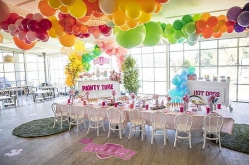 Trang trí tiểu cảnh bong bóng cho buổi tiệc sinh nhật XV663