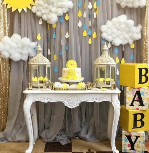 Bàn quà sinh nhật ngày mưa XV620