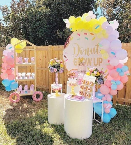 Bàn quà sinh nhật ngoài trời Donut XV704