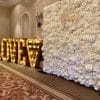 Backdrop cùng tiểu cảnh chữ 3D trang trí tiệc cưới XV705