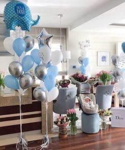 Bong bóng bay trang trí cho tiệc thôi nôi tại nhà XV710