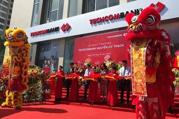 Top 10 mẫu backdrop khai trương đang được ưa chuộng nhất hiện nay