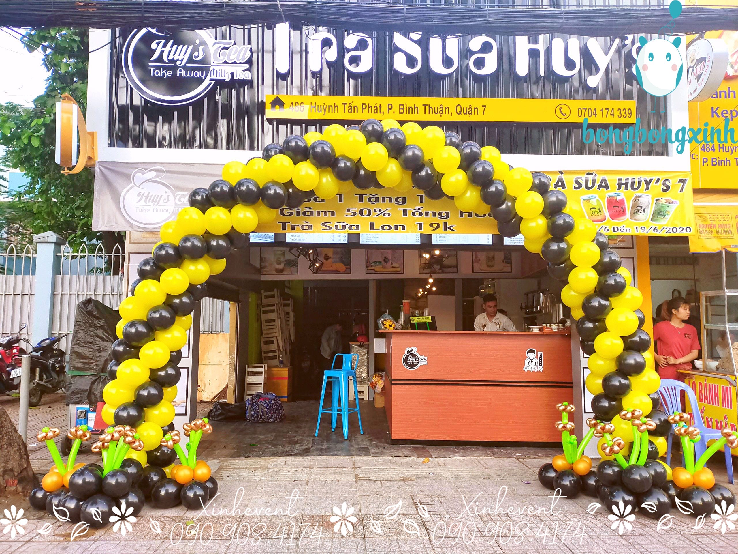 Trang trí cổng chào khai trương Trà sữa Huy’s 17-6