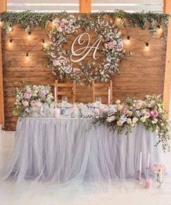 Bàn gallery tiệc cưới sinh động đầy hoa XV744