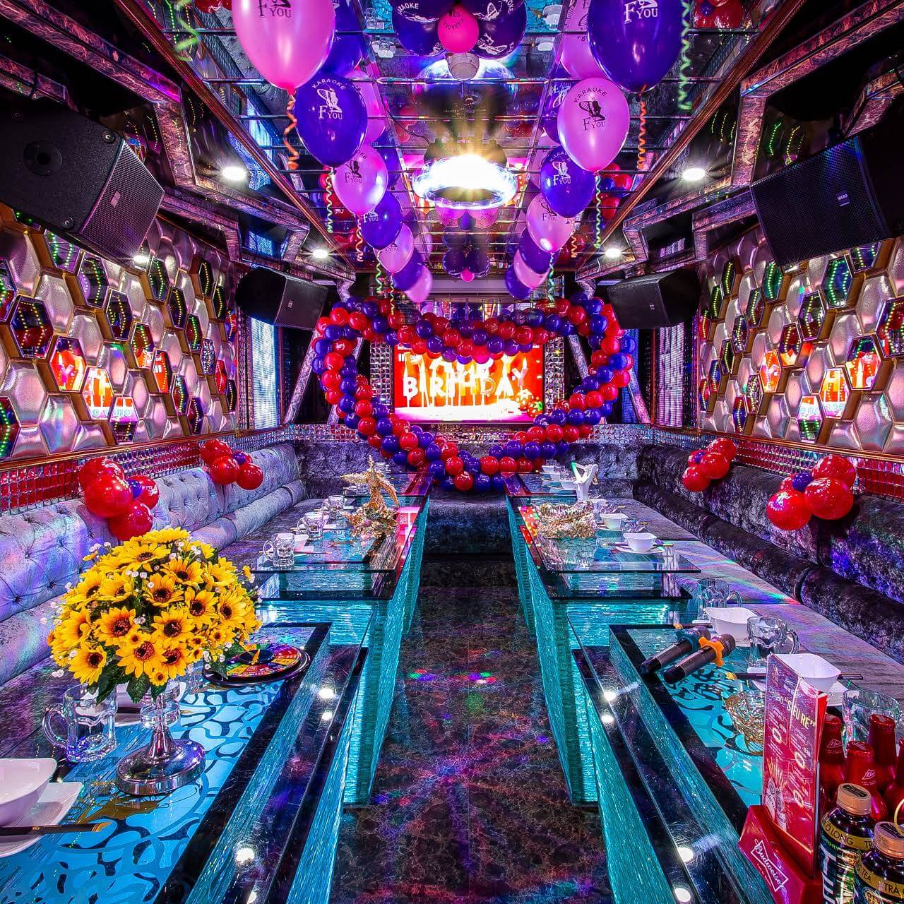 Gợi ý trang trí sinh nhật phòng karaoke lung linh và tuyệt đẹp