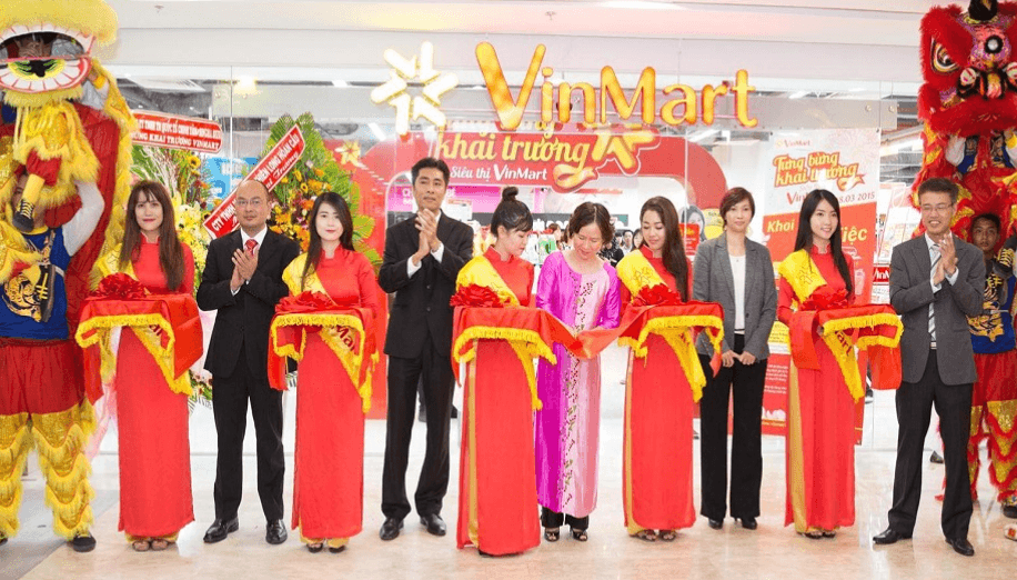Chuẩn bị khai trương cửa hàng