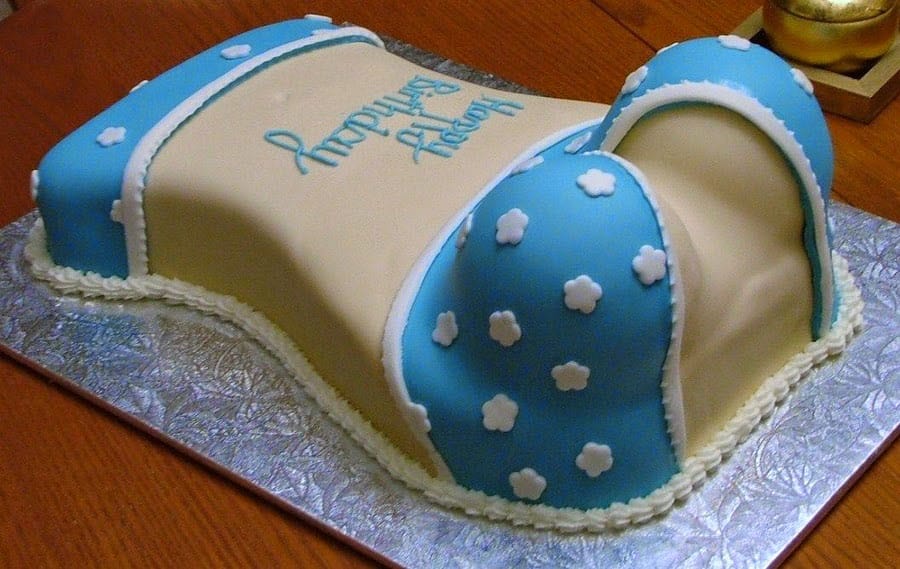 picture-in-the-dark-cake-chuc-mung-sinh-nhat-bad-doo (2)