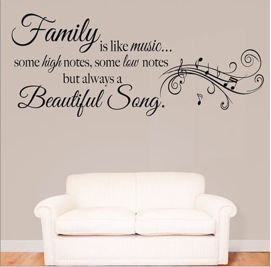 Gia đình giống như một bài hát với những thăng trầm, những lúc vui, lúc buồn nhưng nó luôn là một bài hát hay.