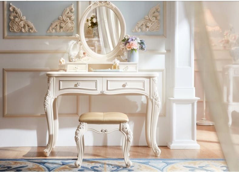 Giường, tủ, bàn trang điểm