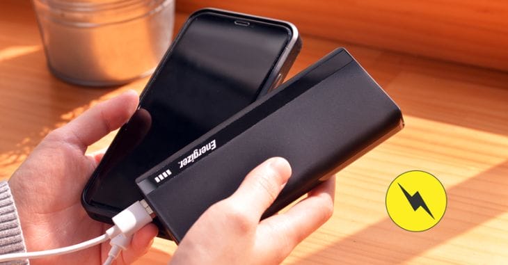 sử dụng pin dự phòng làm quà tặng cho khách hàng mới