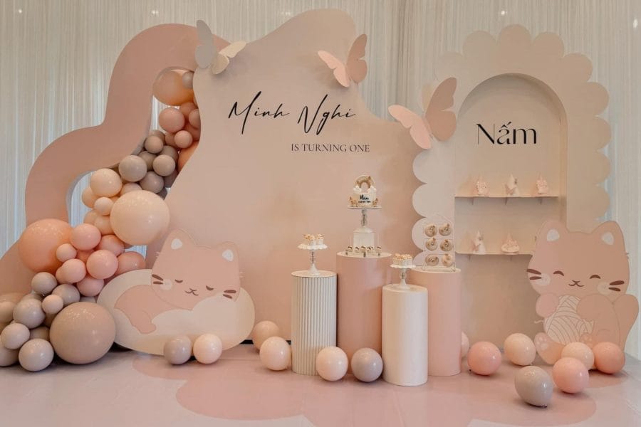 backdrop kèm line bóng trang trí sinh nhật 
